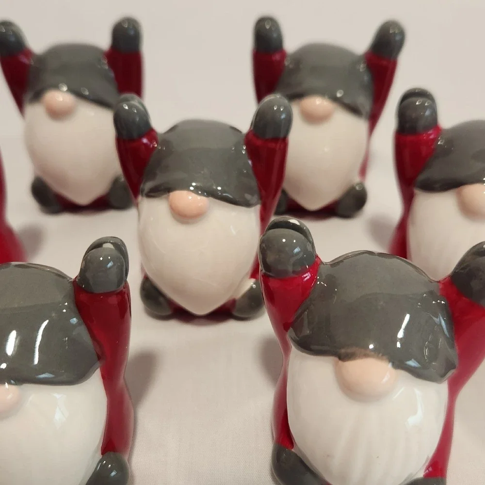 Pottery Barn Gnome Salt & Pepper Shakers +‎ 12 Place Card Holders